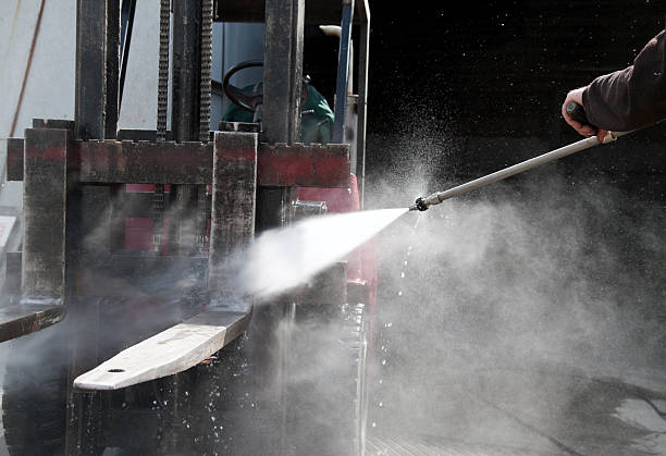 Why Choose Our Certified Pressure Washing Experts for Your Project Needs in Elk City, OK?